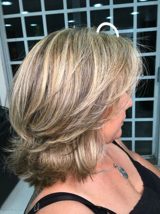 feathered haircuts for medium length hair