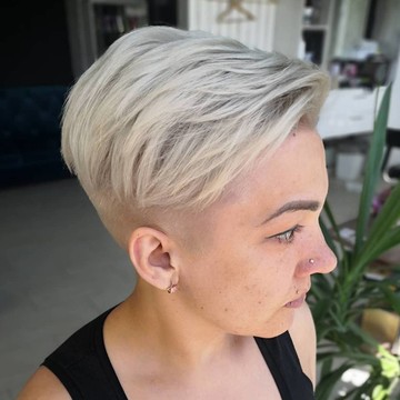 modern haircuts for short hair