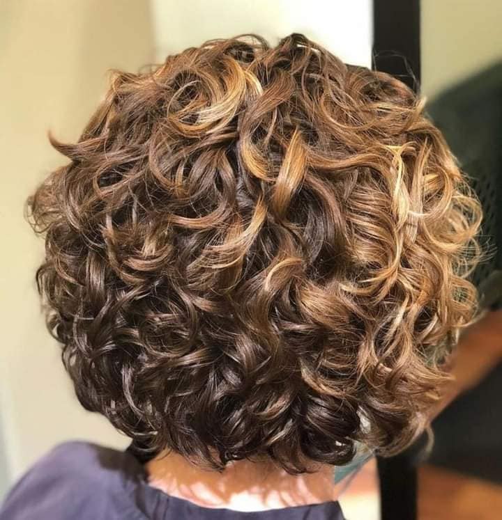 curly Bob hair styles