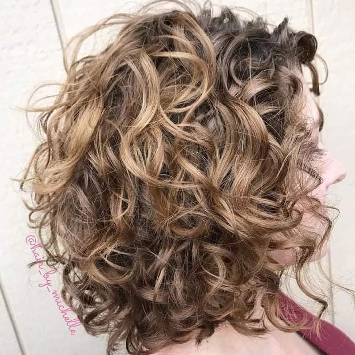 curly Bob hair styles