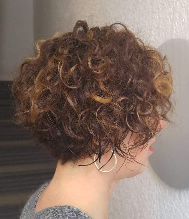 curly Bob hair styles