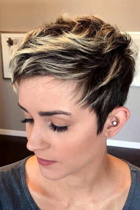 cutest short haircuts women