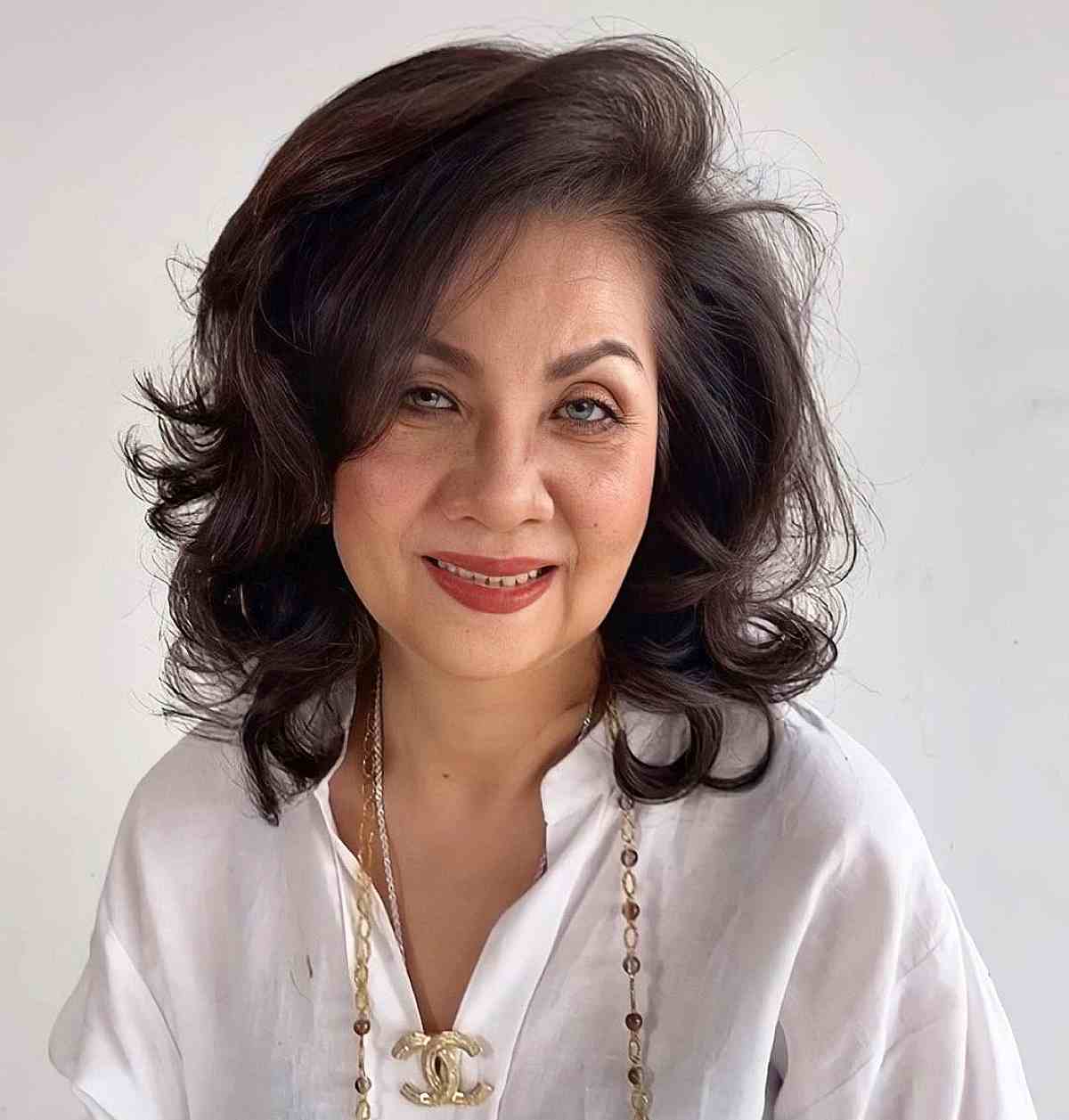 hairstyles for older women anti-age