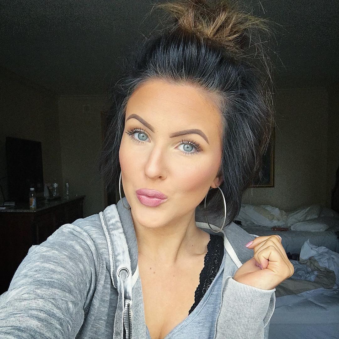 nicole huntsman short bob hairstyles