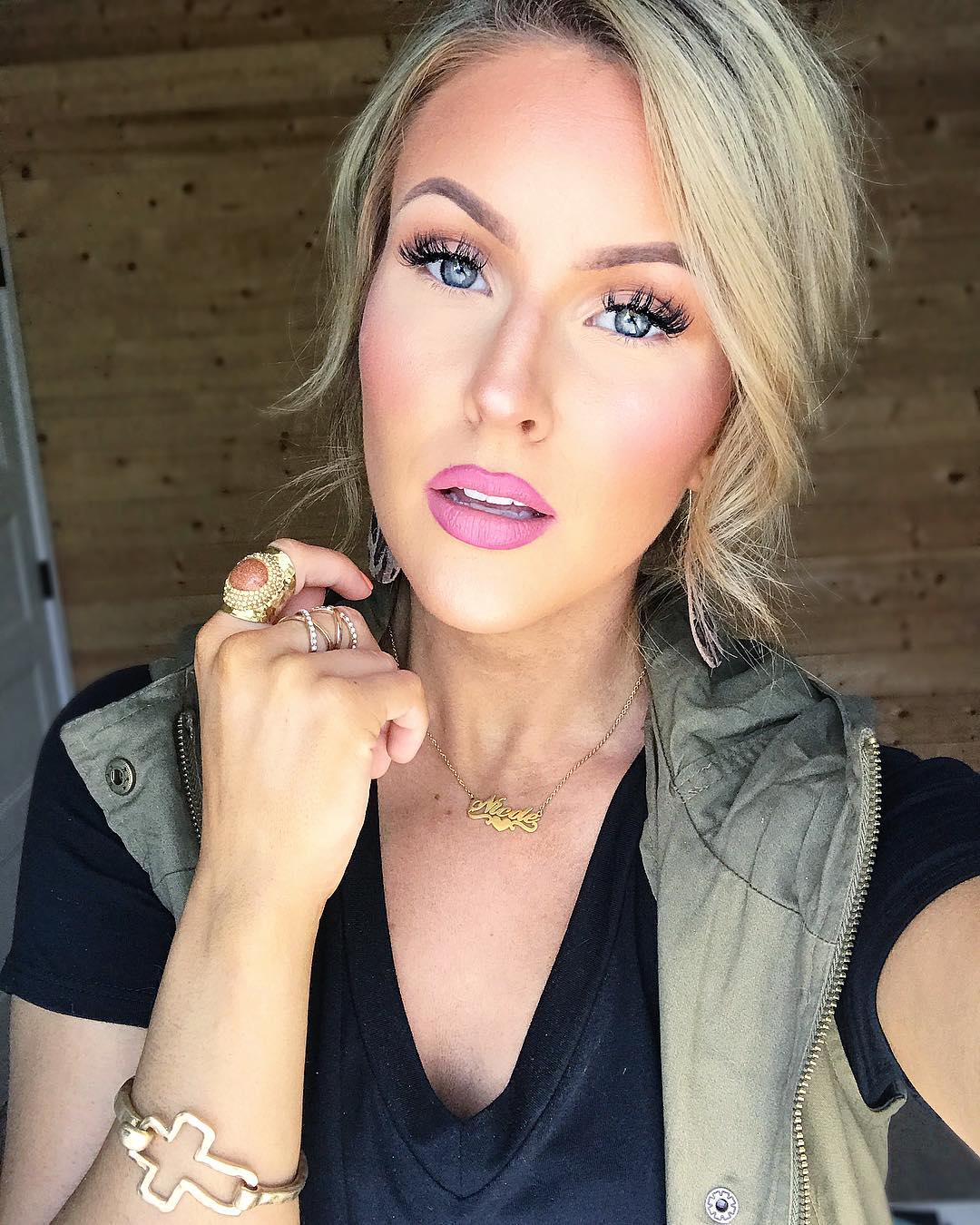 nicole huntsman short bob hairstyles