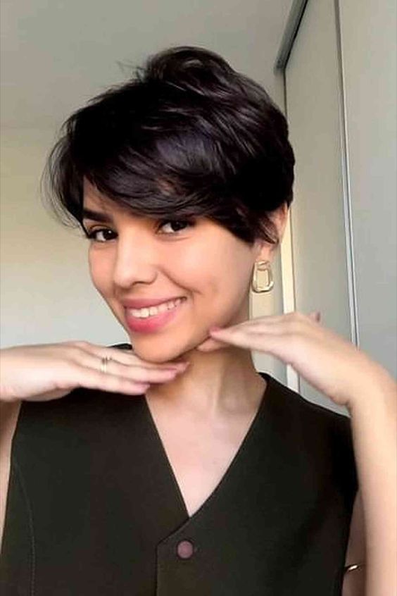 pixie haircuts with bangs