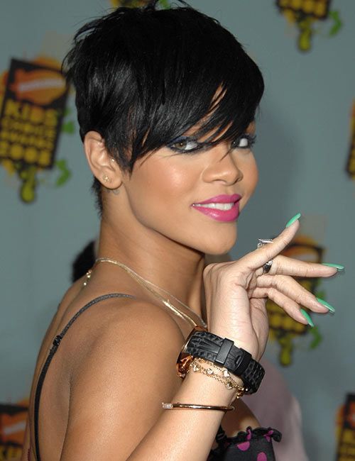 pixie haircuts with bangs