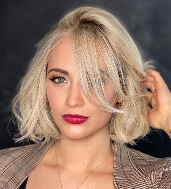 Hairstyles for Big Foreheads Women Pinterest