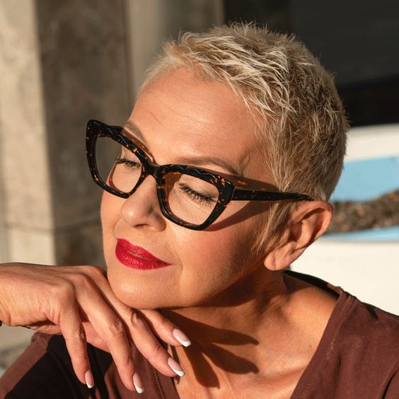 anti-aging short pixie cuts that look younger