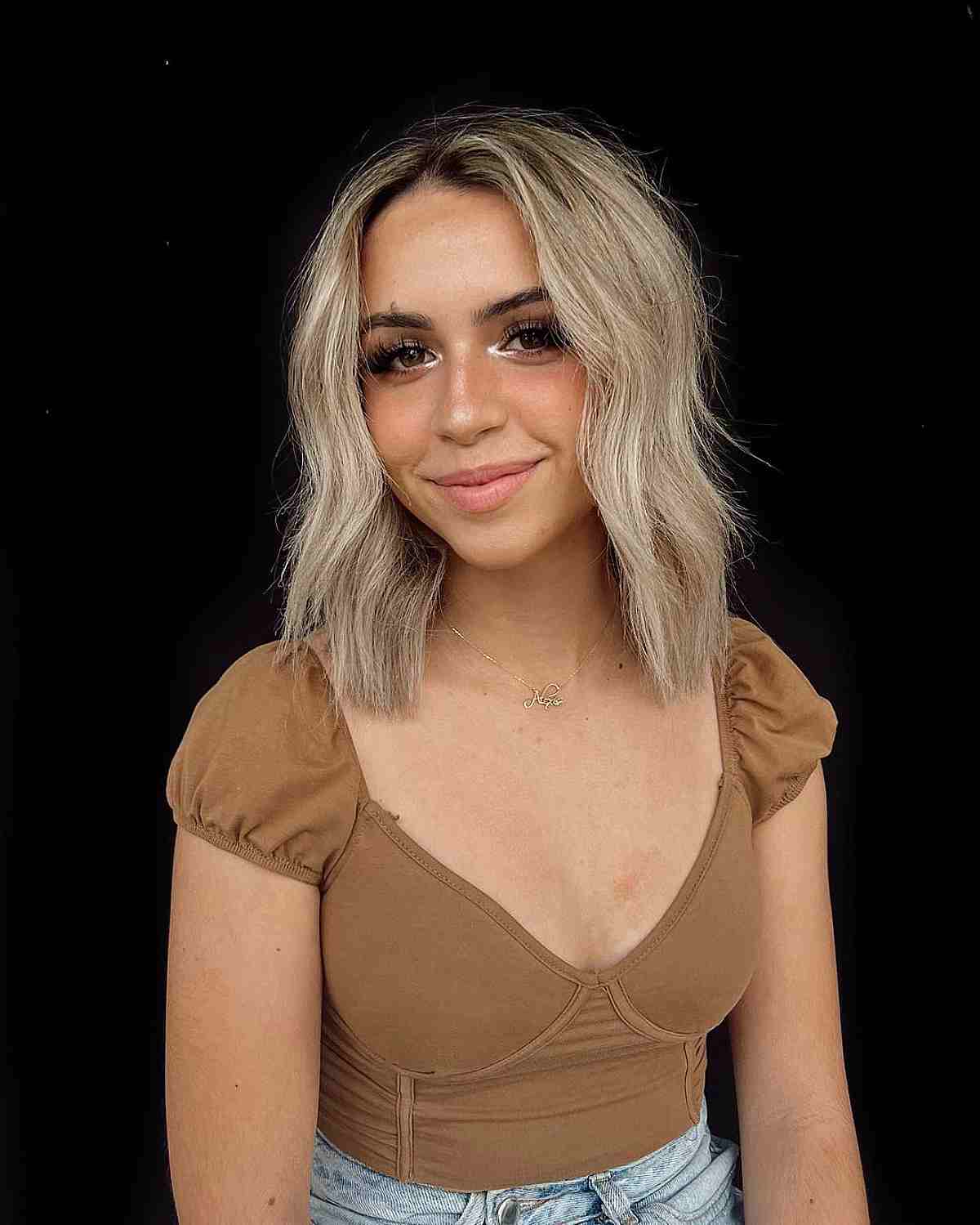 Cut Shoulder-Length Bobs for Fine Hair