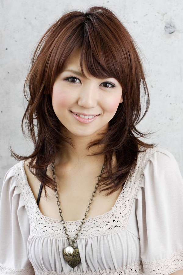 Medium Length Layered Hairstyles Women Pinterest