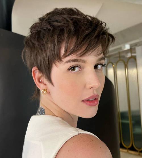 Short Pixie Cuts and Pixie Cut Hairstyles