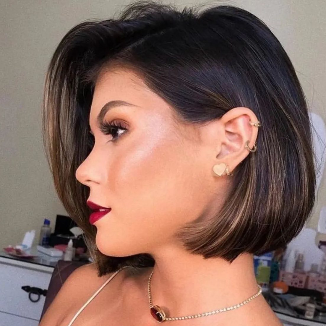 Bombshell Bob Haircuts Women Pinterest