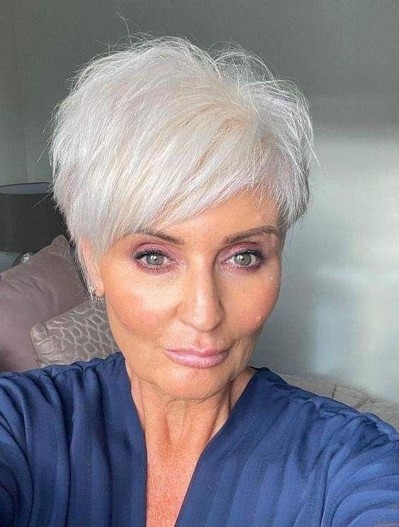 Anti-Aging Short Haircuts For older Women