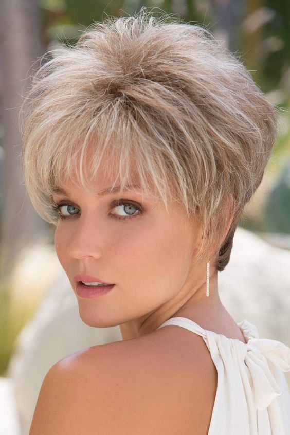 Anti-Aging Short Haircuts For older Women