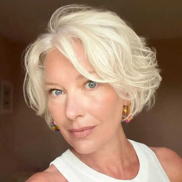 Anti-Aging Short Haircuts For older Women