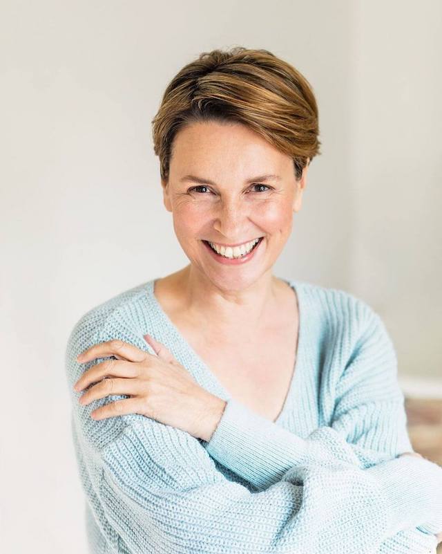 Anti-Aging Short Haircuts For older Women