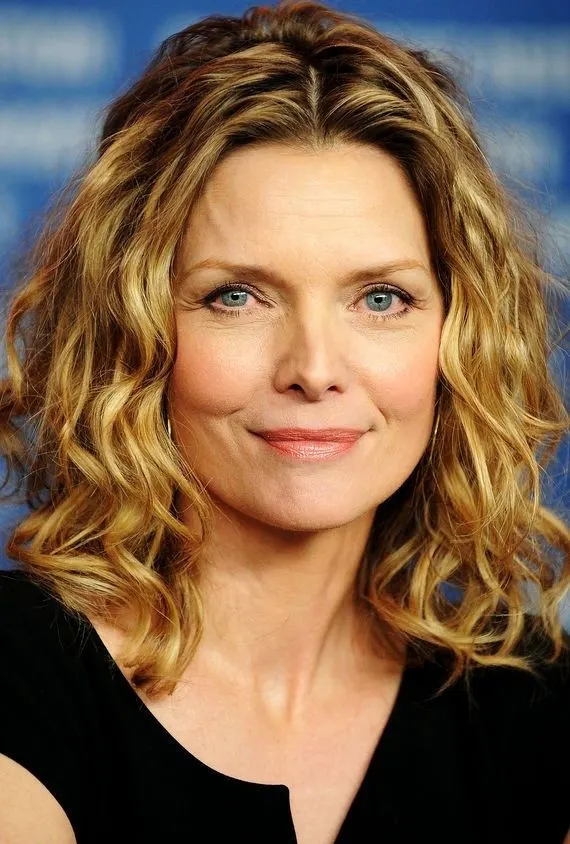 Wavy Hairstyles for Women Over 50