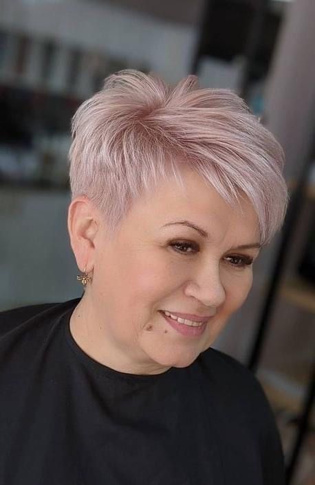 Short Haircuts for Mature Women