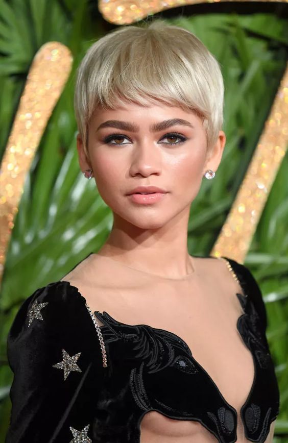 Women's Ultra-Short Haircuts, Pixie cut,