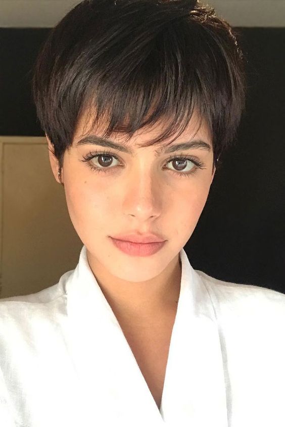 glamorous short hairstyle trends