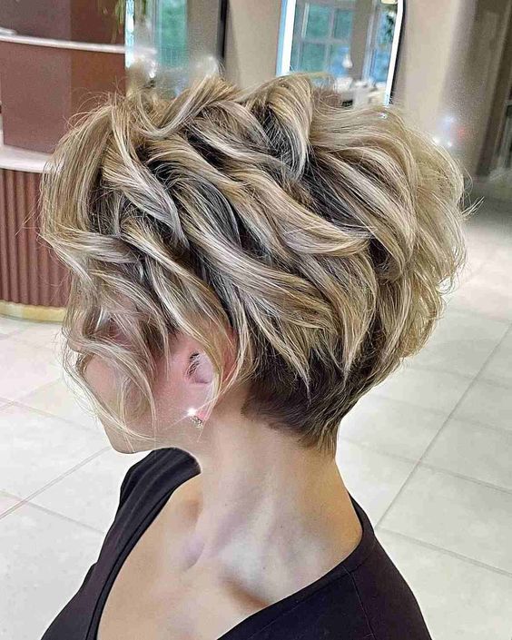highlighted pixie cuts