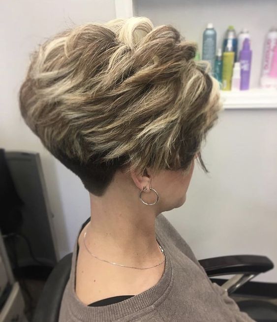 highlighted pixie cuts