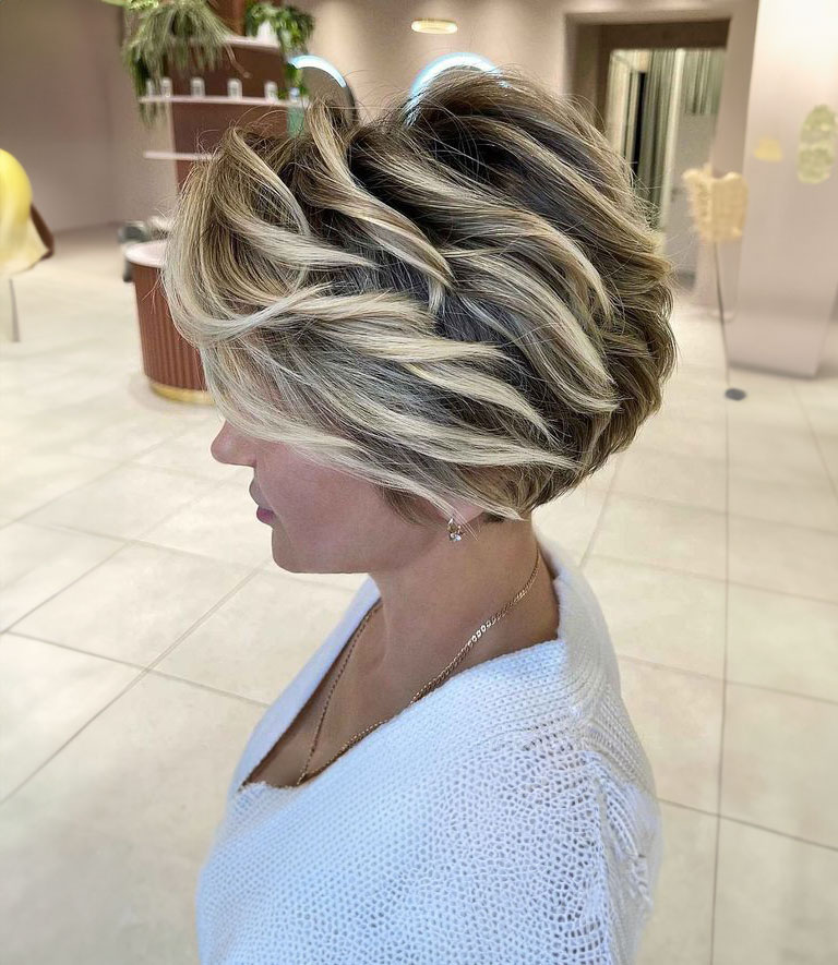 highlighted pixie cuts