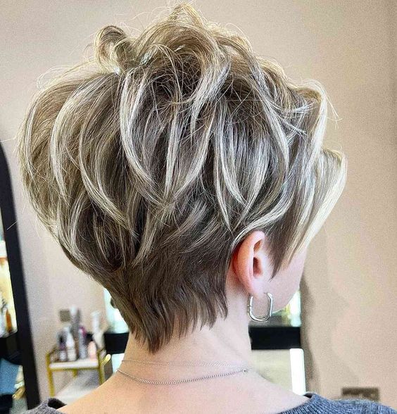 highlighted pixie cuts