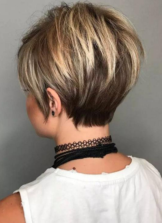 highlighted pixie cuts