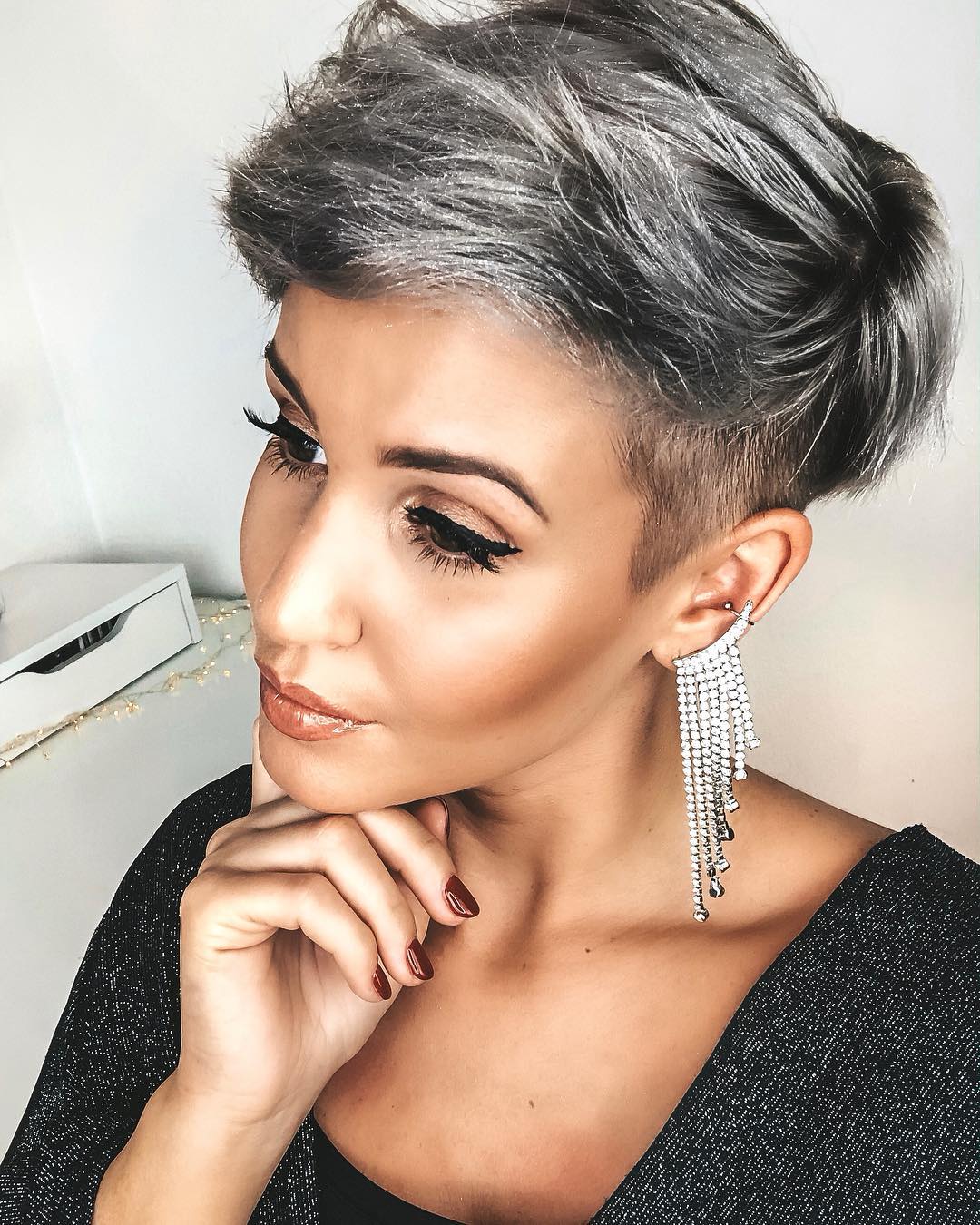 hottest short haircuts, hottest short pixie cuts,