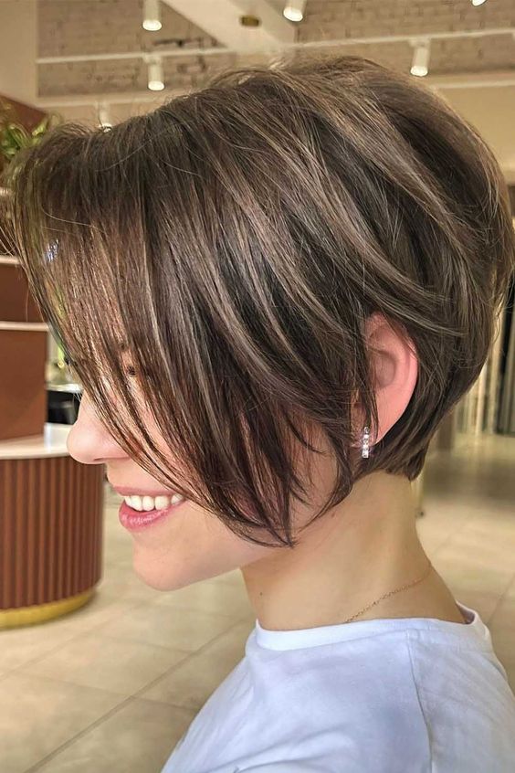 short bob cut for women, short bob haircut for women,