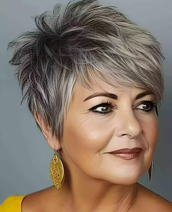 32 Must See Short Hairstyles For Women Over 50s Unmissable Page 11