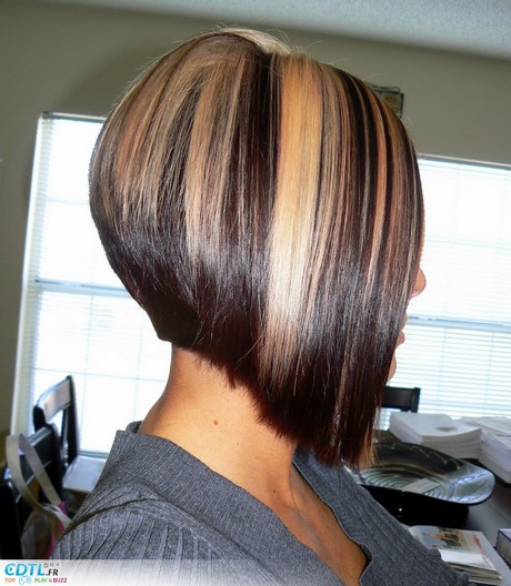 Short Highlighted Haircuts