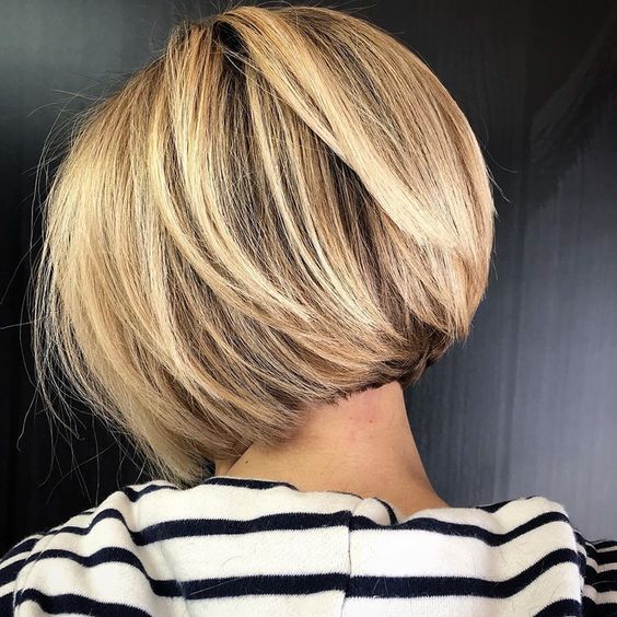 Short Highlighted Haircuts