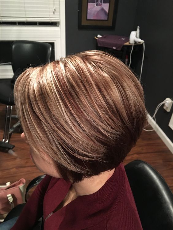 Short Highlighted Haircuts