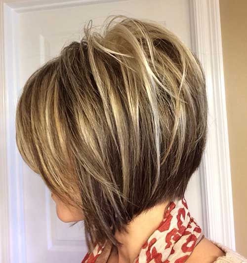 Short Highlighted Haircuts