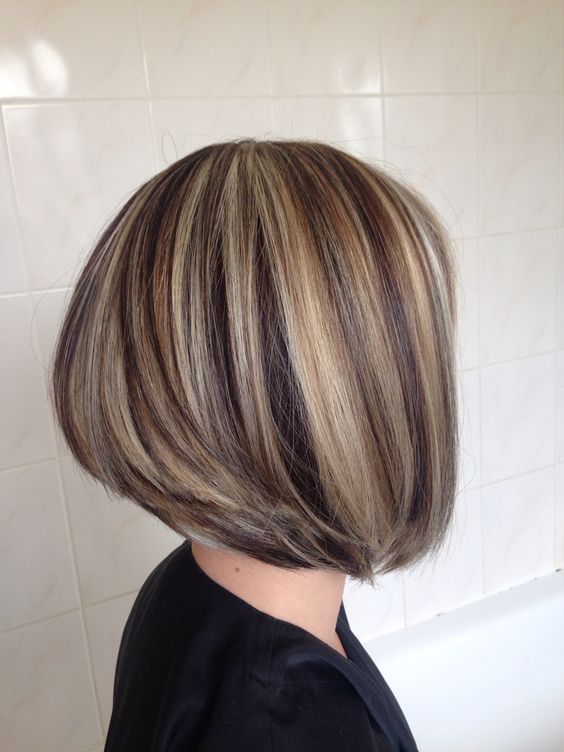 Short Highlighted Haircuts