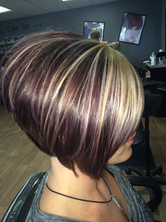 Short Highlighted Haircuts