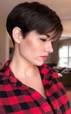 trendy short hairstyles, pixie cuts,