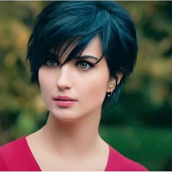 trendy short hairstyles, pixie cuts,