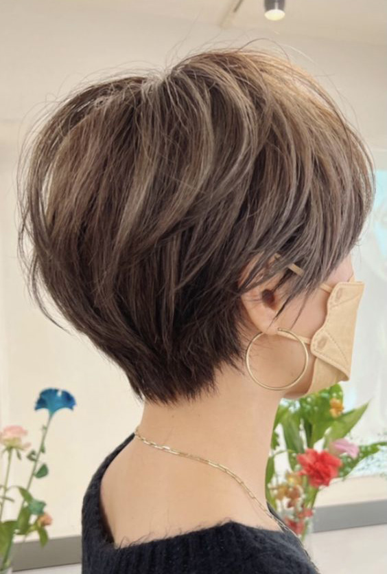 35 Bold & Elegant Back-View Pixie Cuts - Page 25 of 35