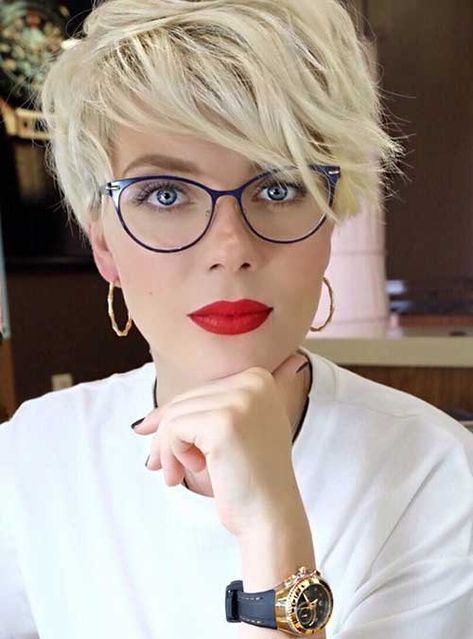 flattering short hairstyles