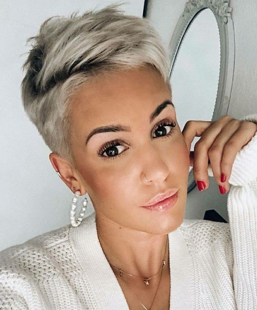 flattering short hairstyles