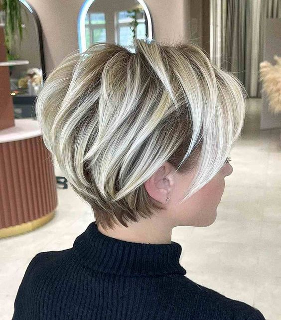highlighted short cuts for women