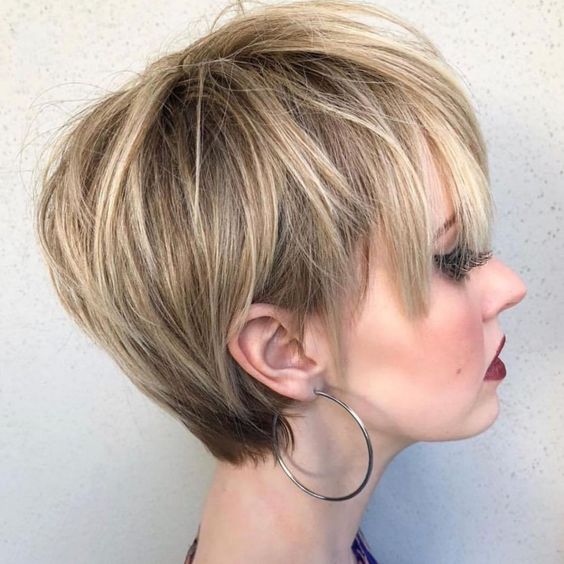 highlighted short cuts for women