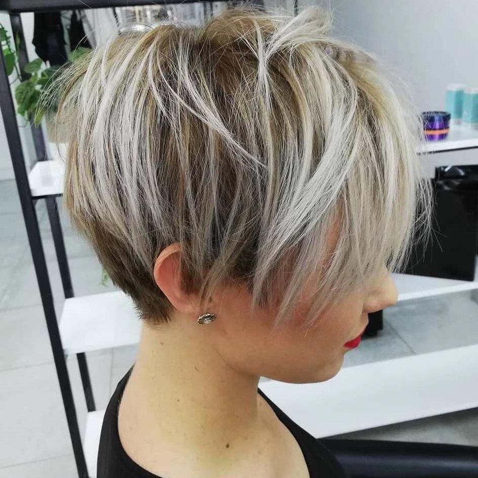 highlighted short cuts for women