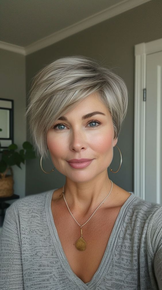 Short Hairstyles For Mature Women