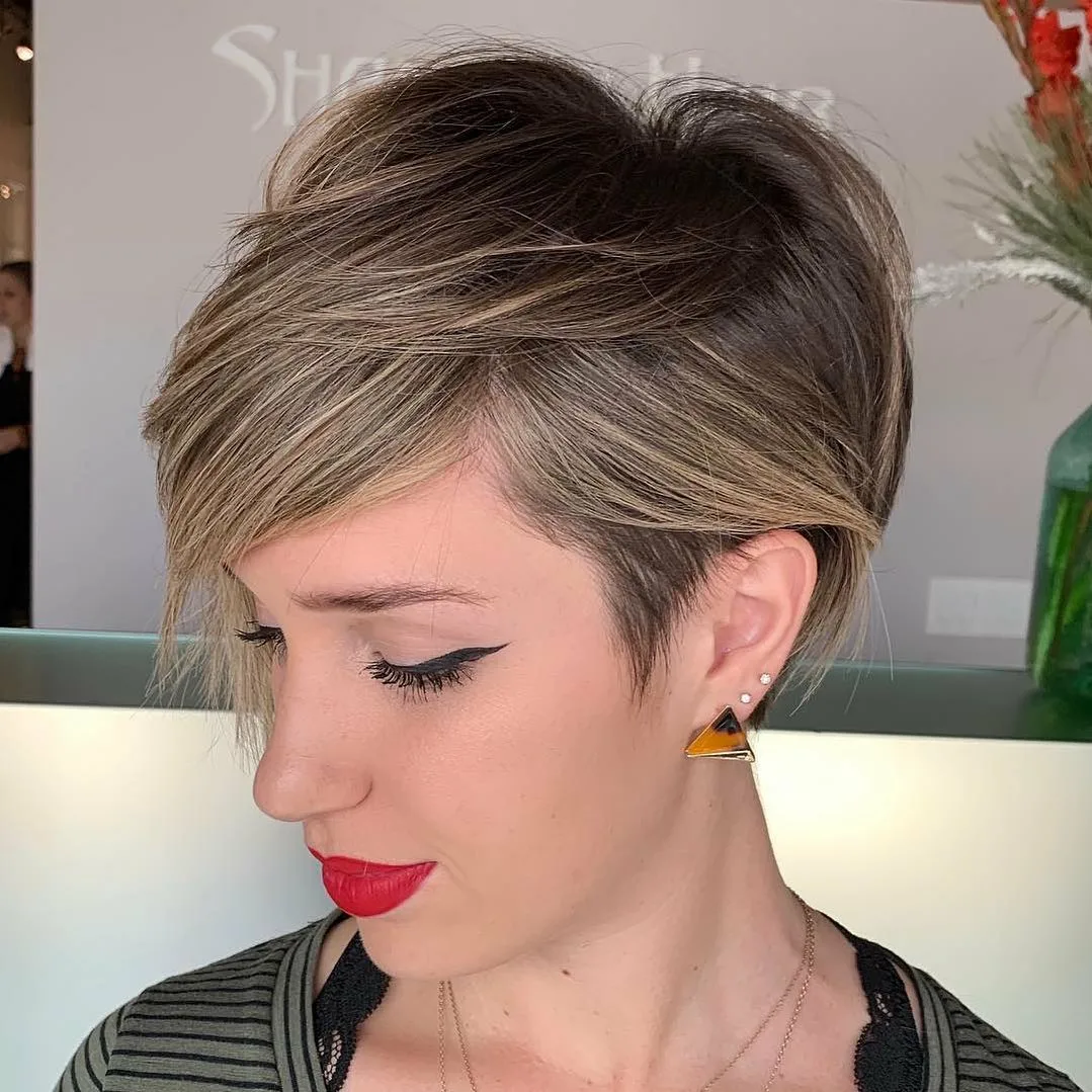 Chic Highlighted Pixie Cuts