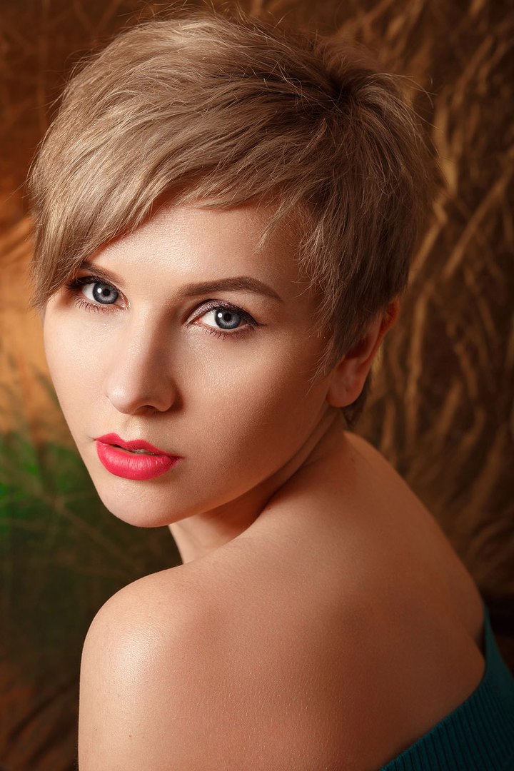 chic pixie cuts